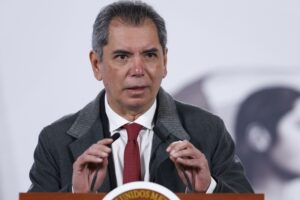 Hacienda responde a críticas de Guillermo Ortiz sobre la economía