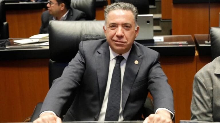 Reúnen casi 20 mil firmas para pedir salida de Enrique Inzunza